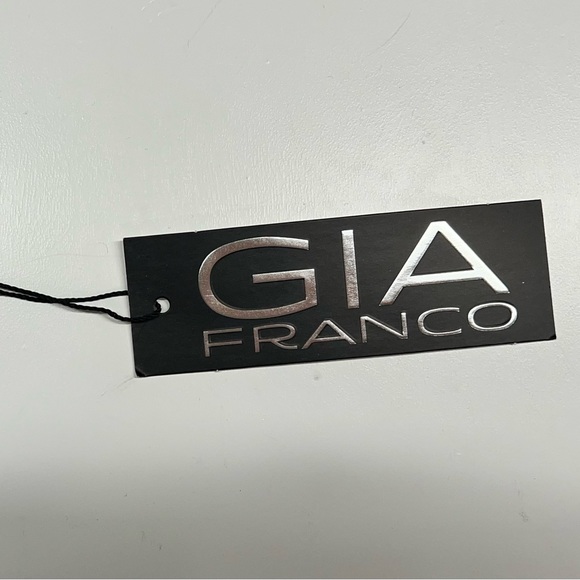 Gorgeous Gia Franco Evening Gown - Picture 7 of 8